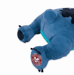 Insignia 'Authentic Official Licensed Product Disney' que prueba la autenticidad del peluche
