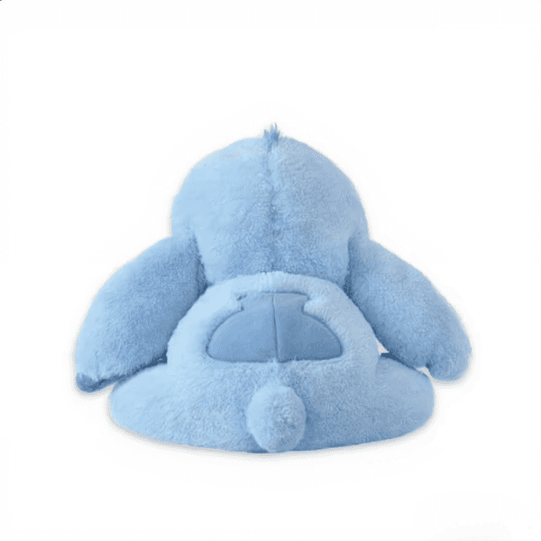 vista trasera peluche Stitch durmiendo