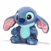 ¿Buscas un peluche Stitch suave? Descubre nuestro modelo de 35cm 100% oficial, con pelaje aterciopelado. El abrazo Disney perfecto.